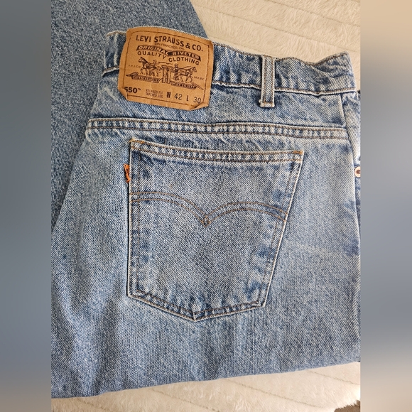 Levi's 550 Jeans - Picture 3 of 3